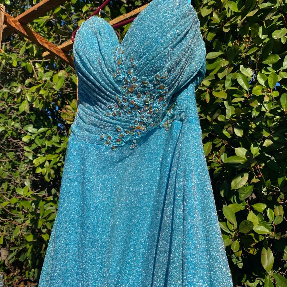 Elegant Blue Strapless Dress